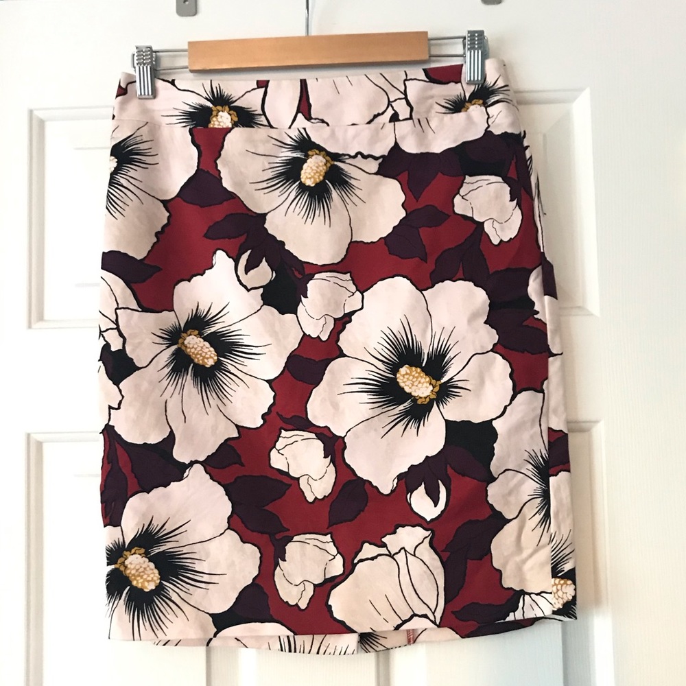 Floral Ann Taylor Factory Petite Pencil Skirt
